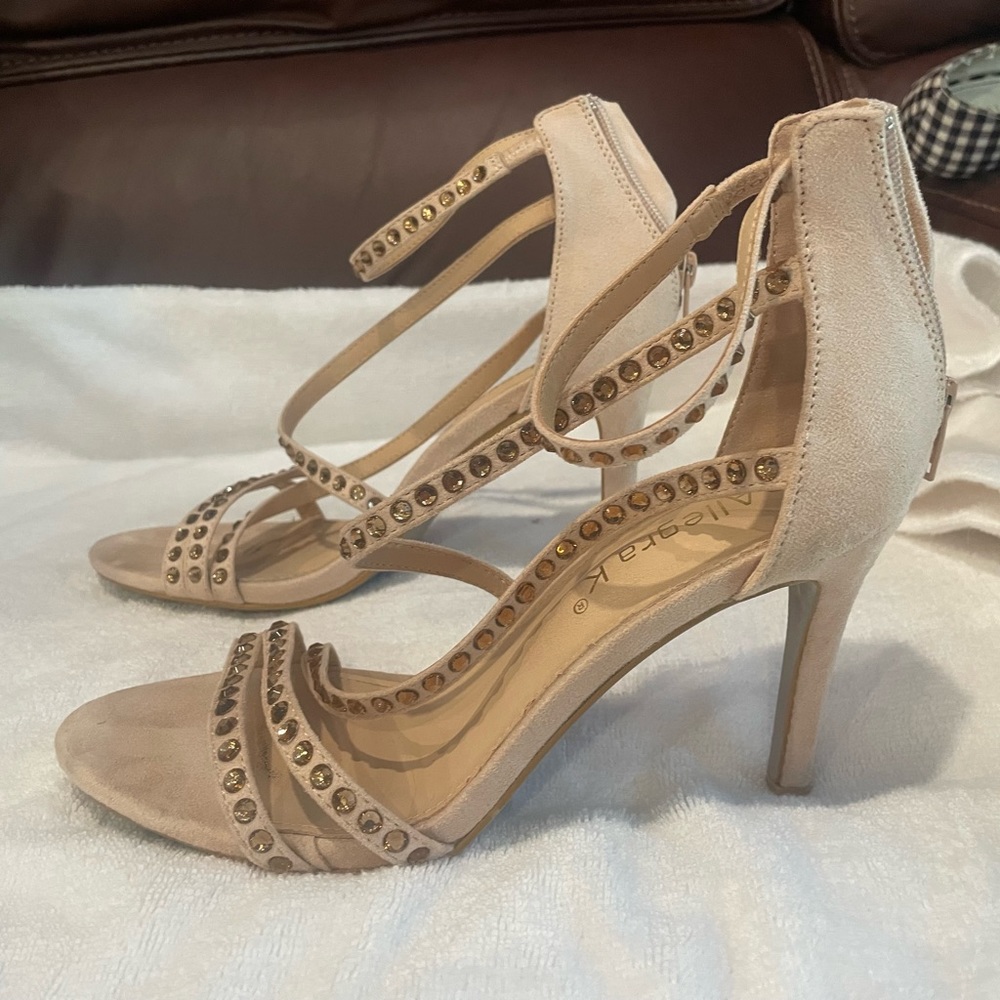 Tan 3 1/2 heel sandals